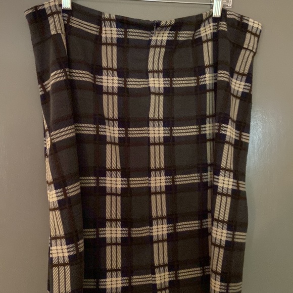 41 Hawthorn Skirt, Size XL, fully lined - Picture 2 of 8